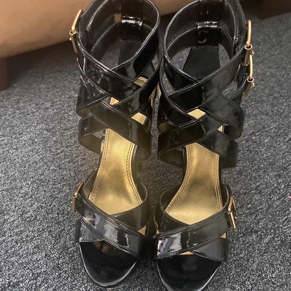 Bebe Gucci like shoes. Size 8